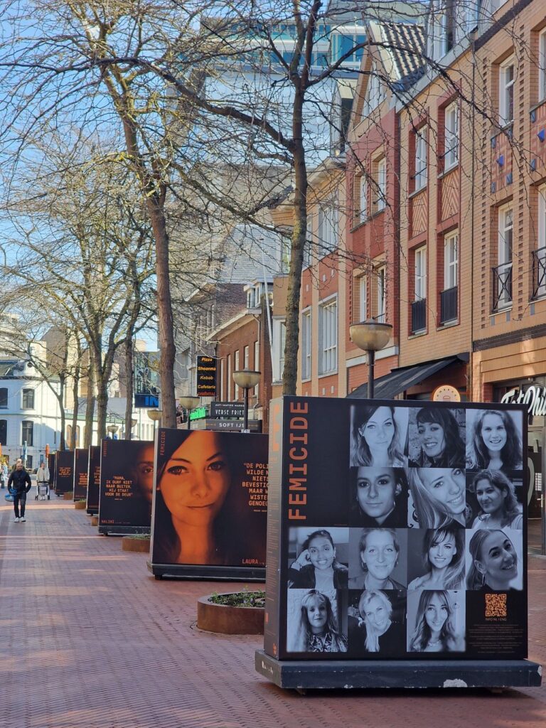 Opening van de FEMICIDE-expositie in Eindhoven